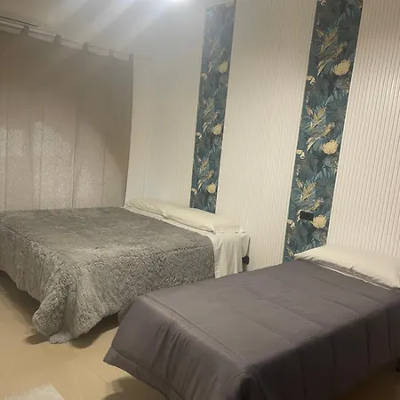 Duomo Family House شقة نابولي
