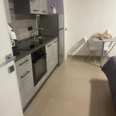 Duomo Family House * نابولي